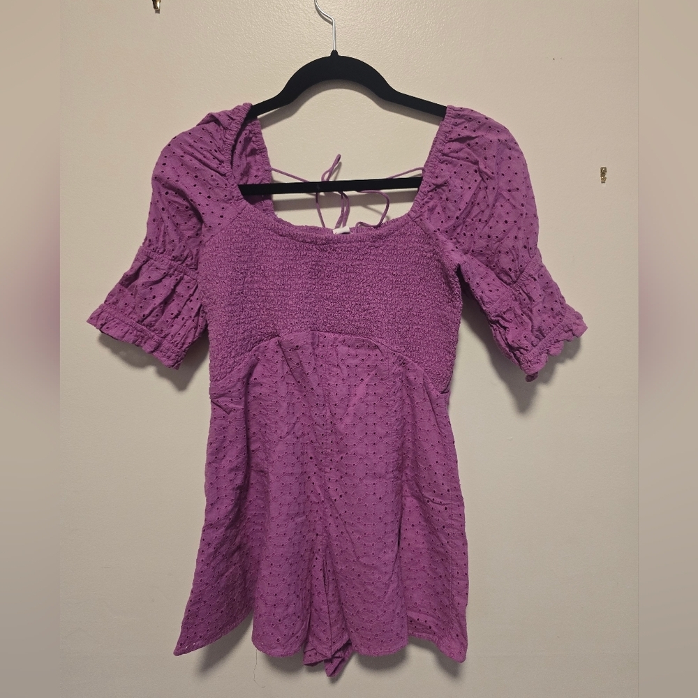 UO Kimchi Blue Ivy Eyelet Lace Romper NWT - Picture 3 of 8
